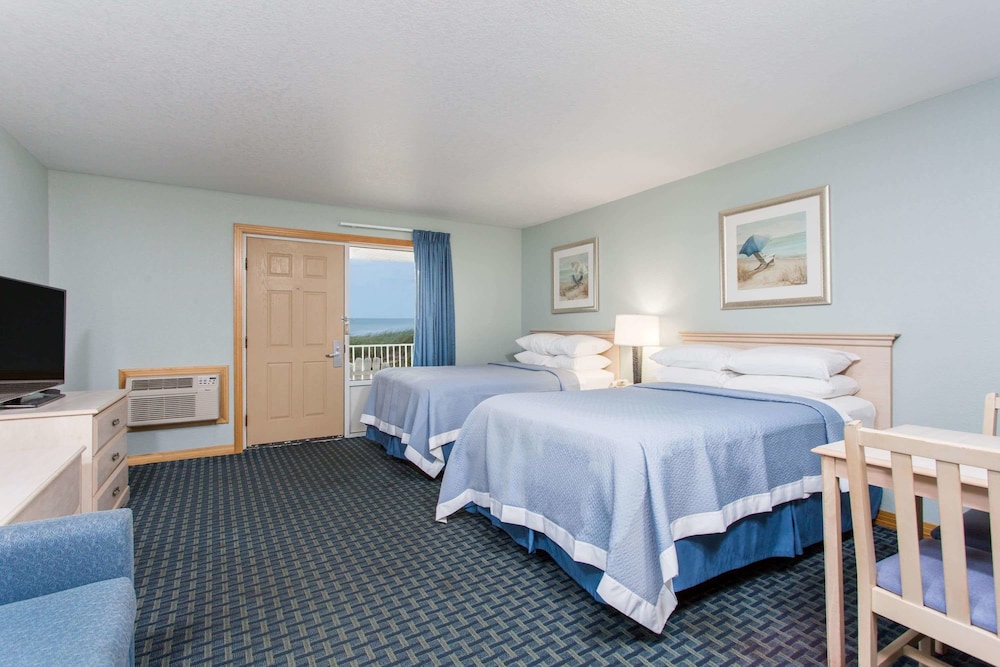 Days Inn by Wyndham Kill Devil Hills Oceanfront - Wilbur 13/59