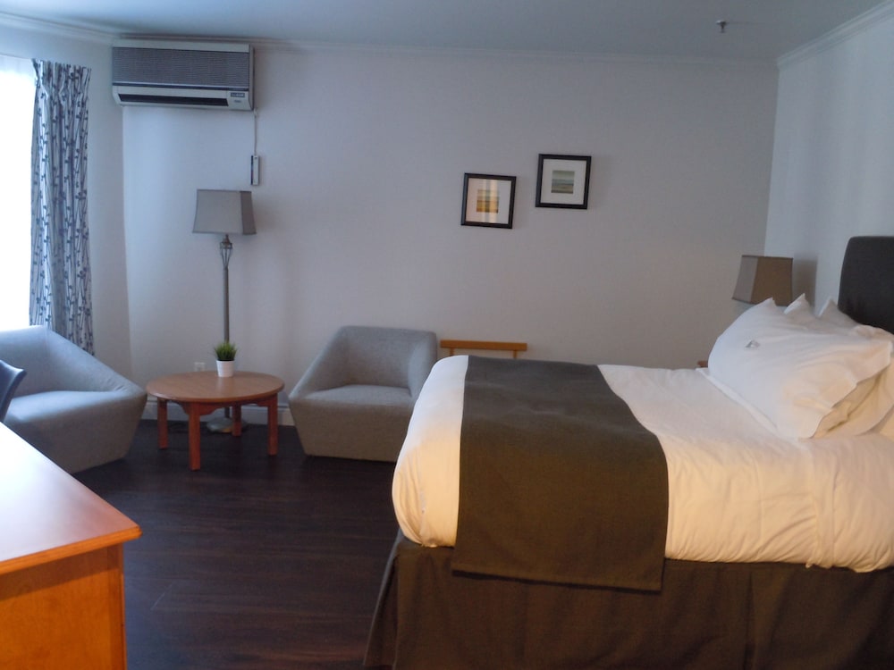 L Auberge Du Lac St Pierre 17/50
