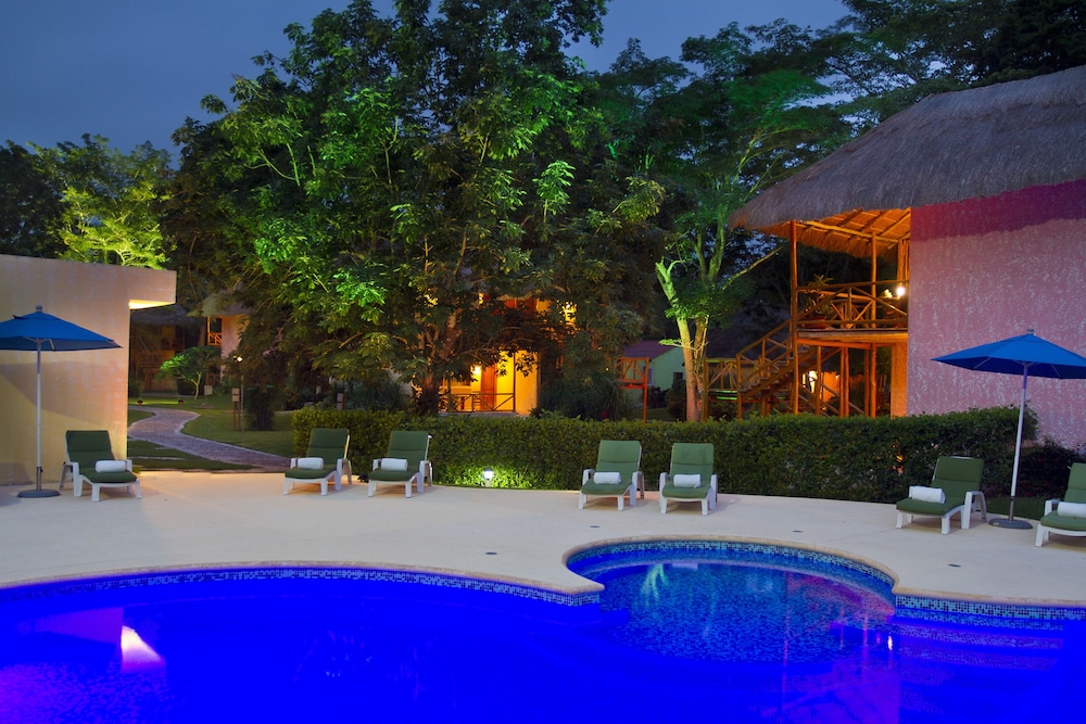 Chicanna Ecovillage Resort 10/66