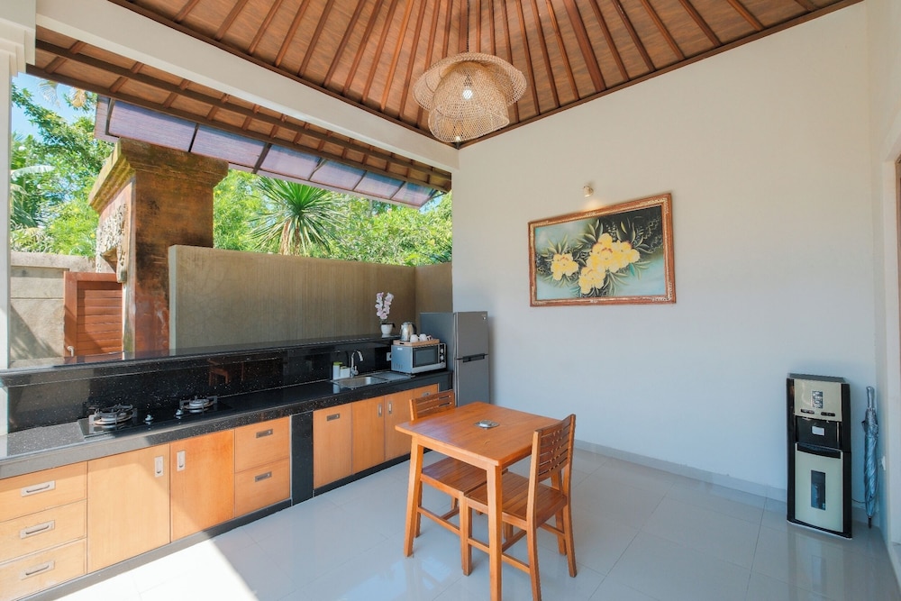 Three Brothers Bungalows & Villas Legian 13/79