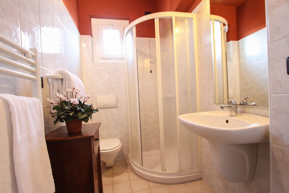 Bardolino Hotel 37/41