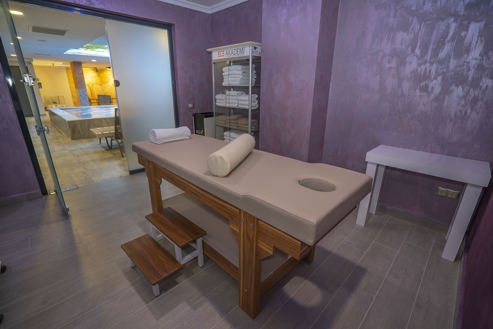 Dalyan Live Spa Resort Hotel 50/50