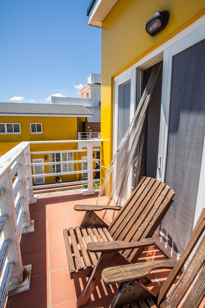 Summer Ya BnB 4/50