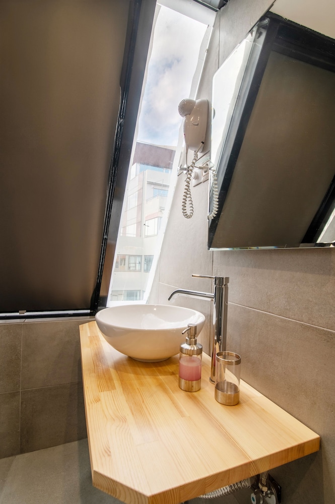 Olvia Suites Athens City Center 36/36