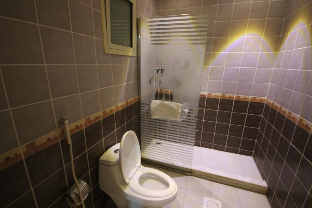 أجنحة طوق(Tooq Suites) 47/50