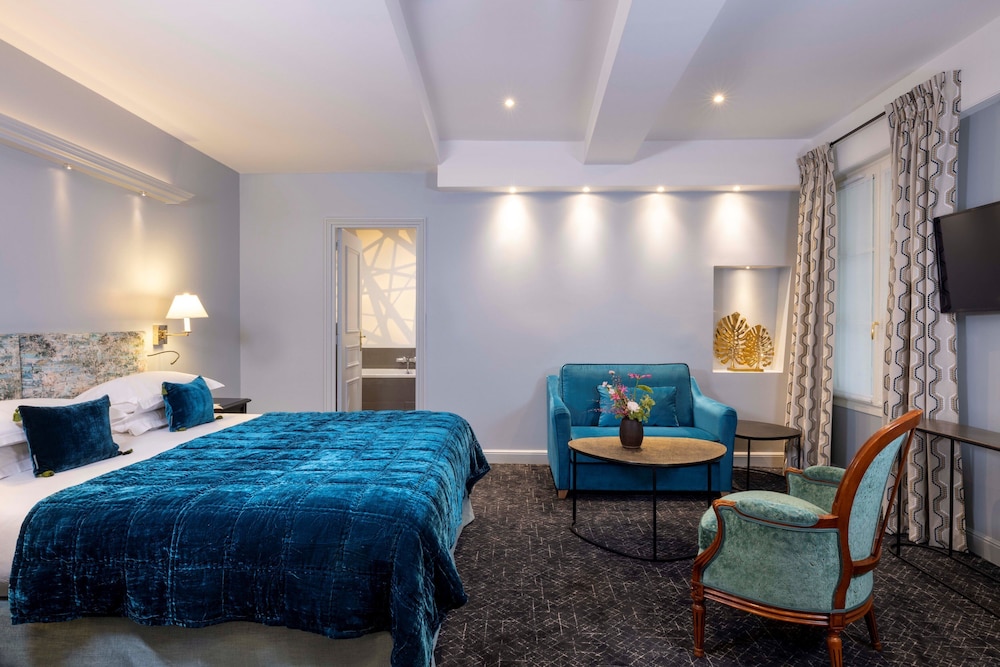 Le Relais Saint Honore 5/42