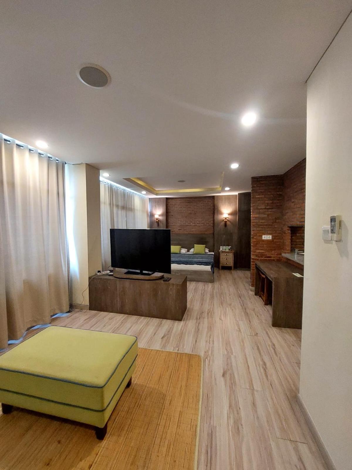 Apartemen Senayan 11/32