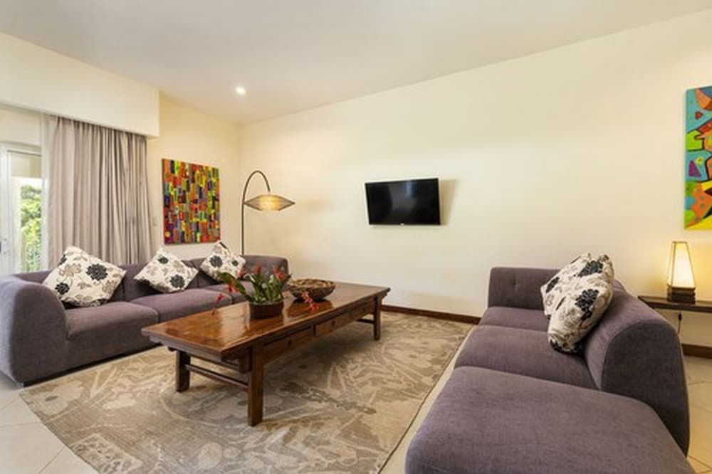 Tamarindo Diria Beach Resort 37/63
