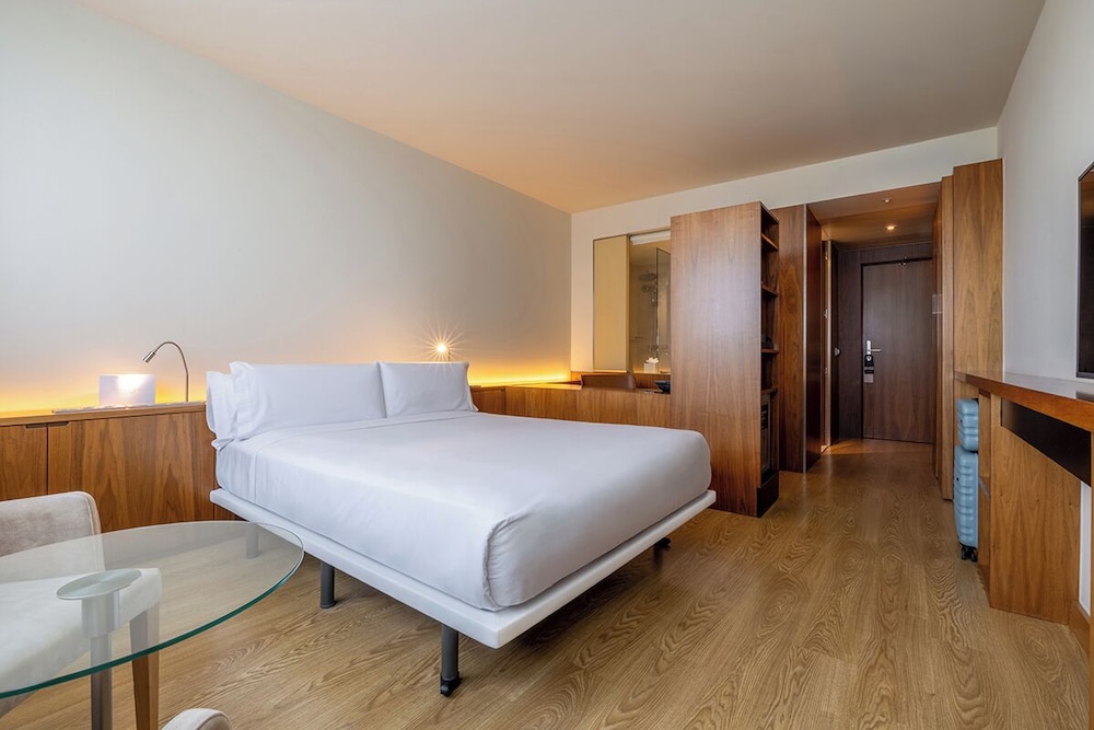STANDARD, DOUBLE OR TWIN BED
