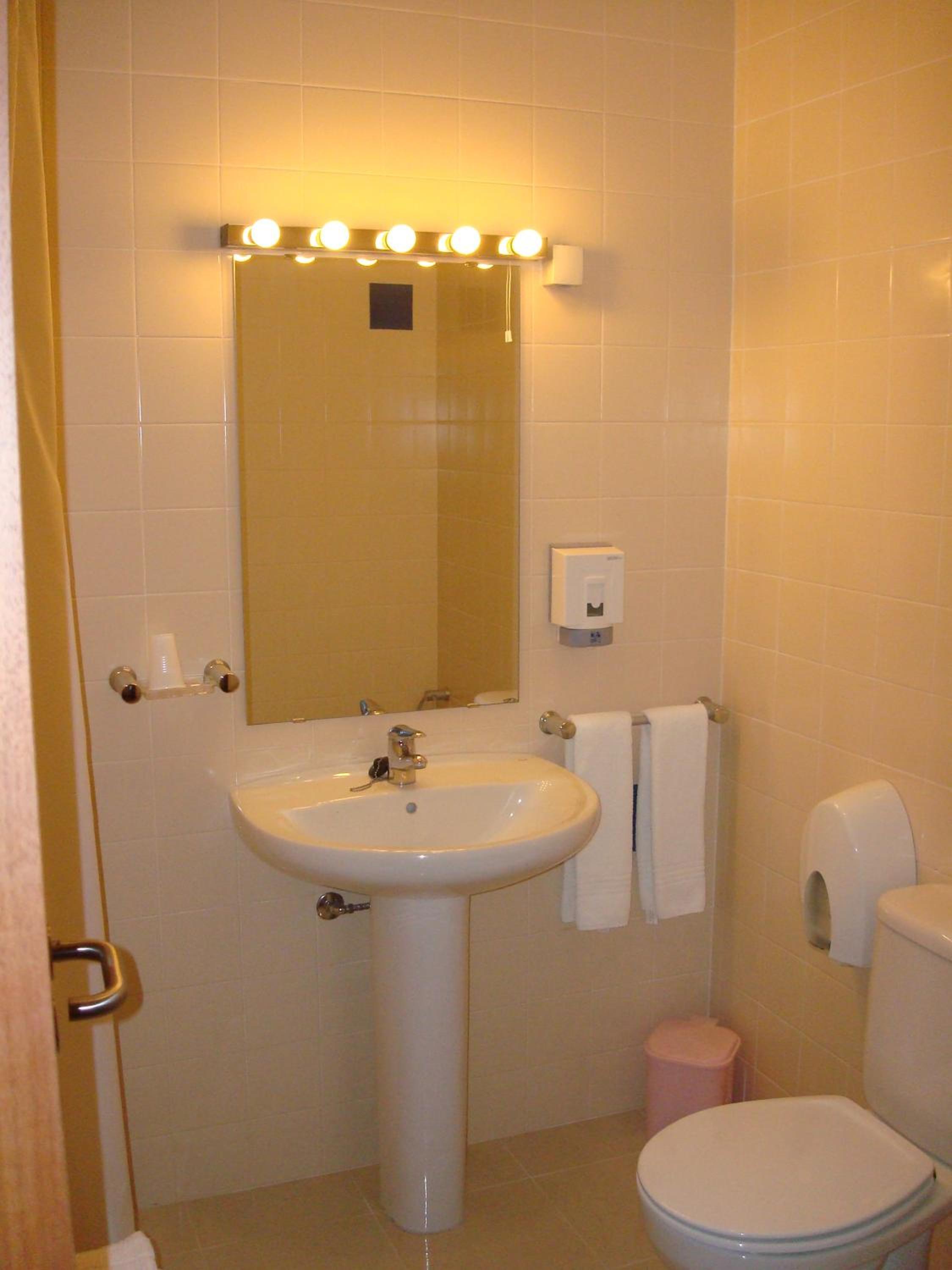 Gameiro Hotel 40/41