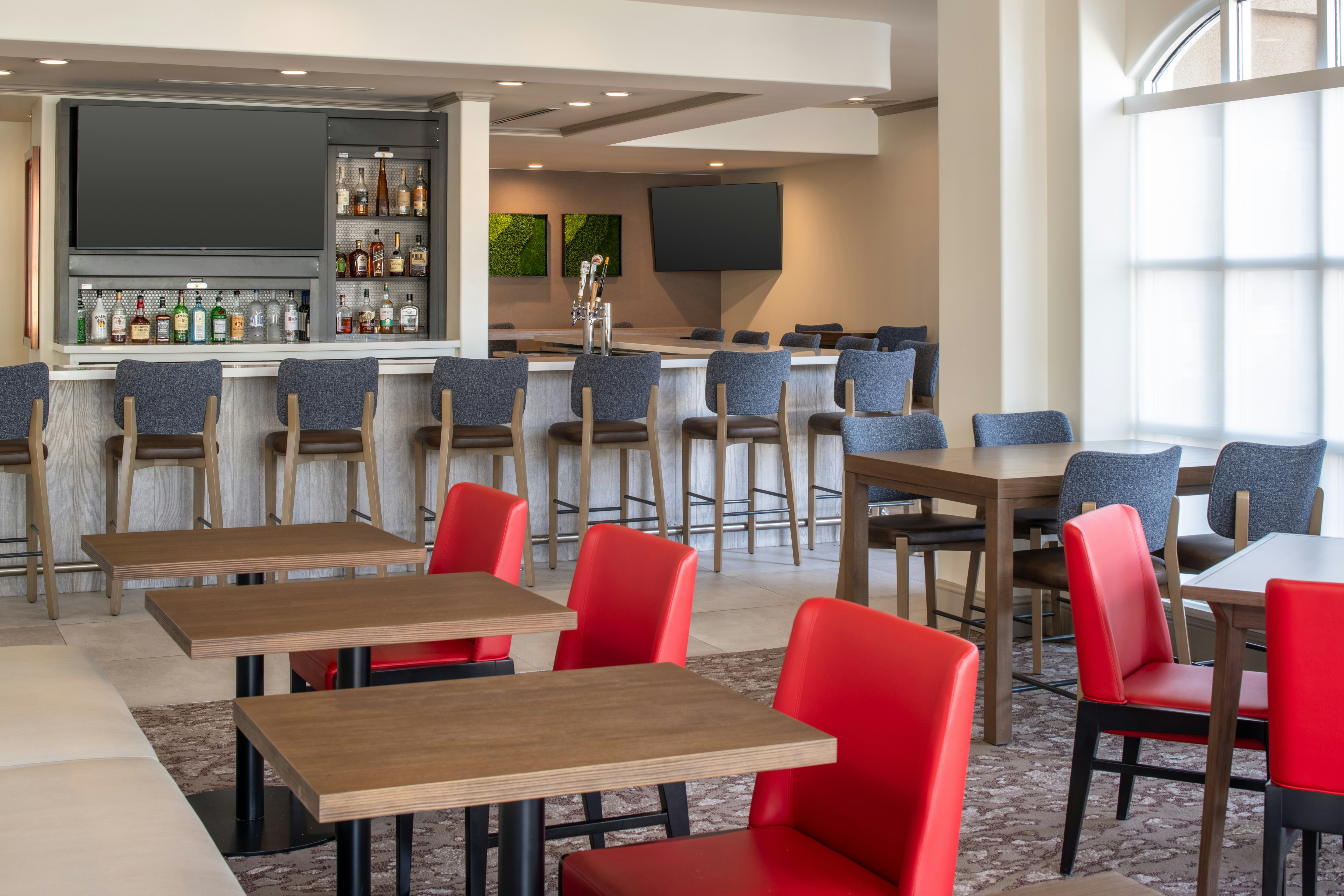 Hilton Garden Inn Fontana 35/46