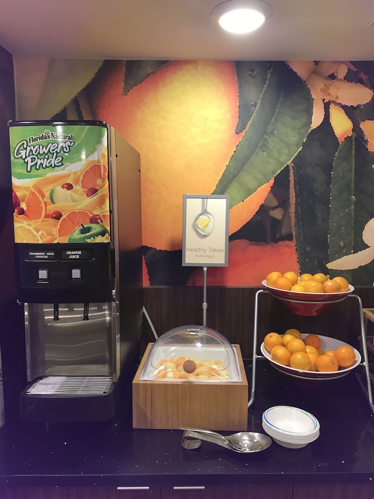 Fairfield Inn Rochester Henrietta/University Area 22/28
