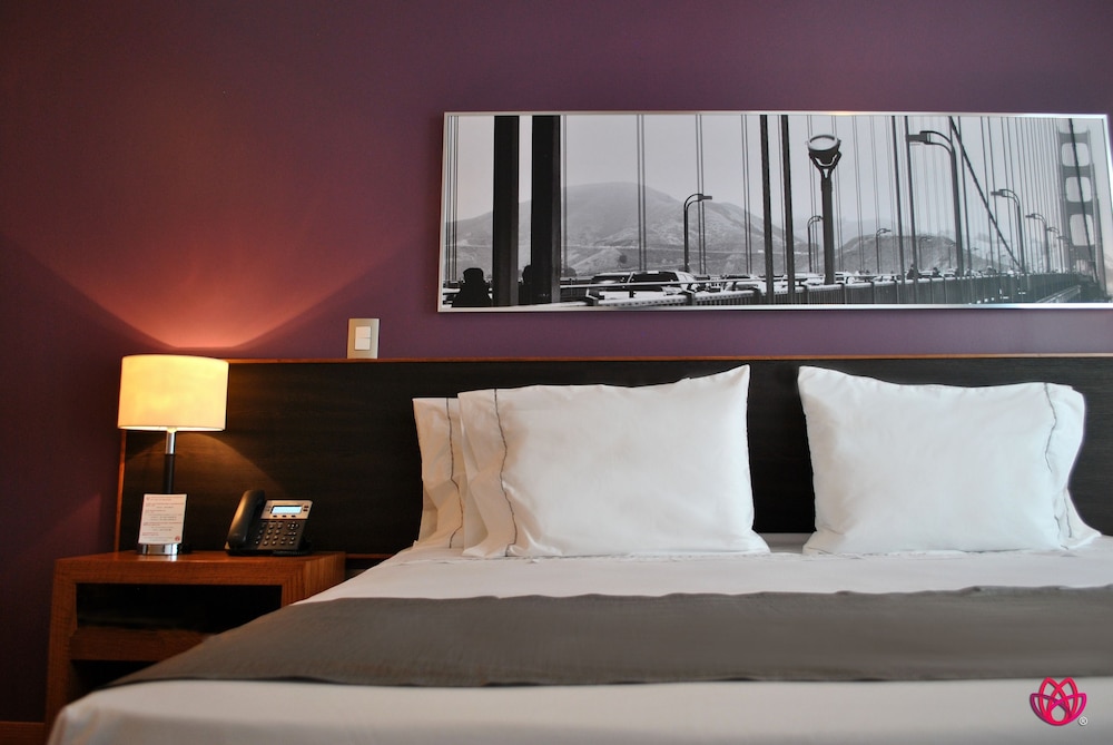Hotel Y Tu 18/28