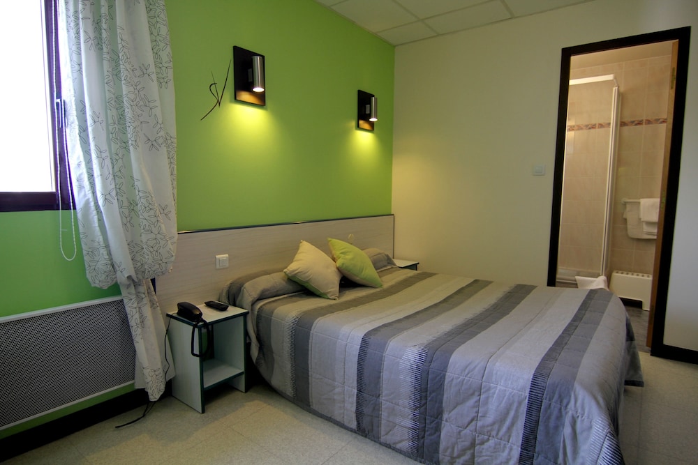 Room, Double Bed