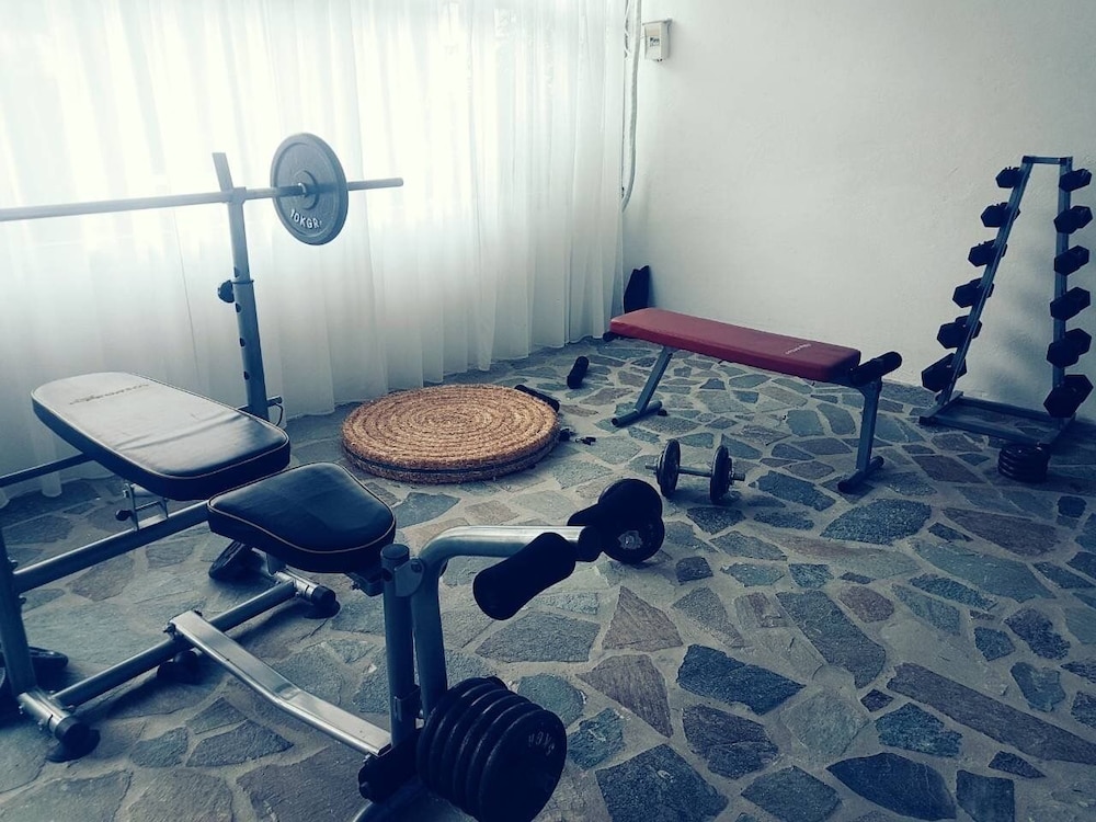 Lagada Beach Hotel 51/65