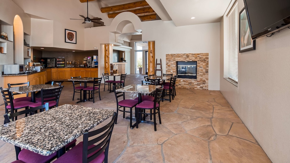 Best Western Apache Junction Inn 24/29