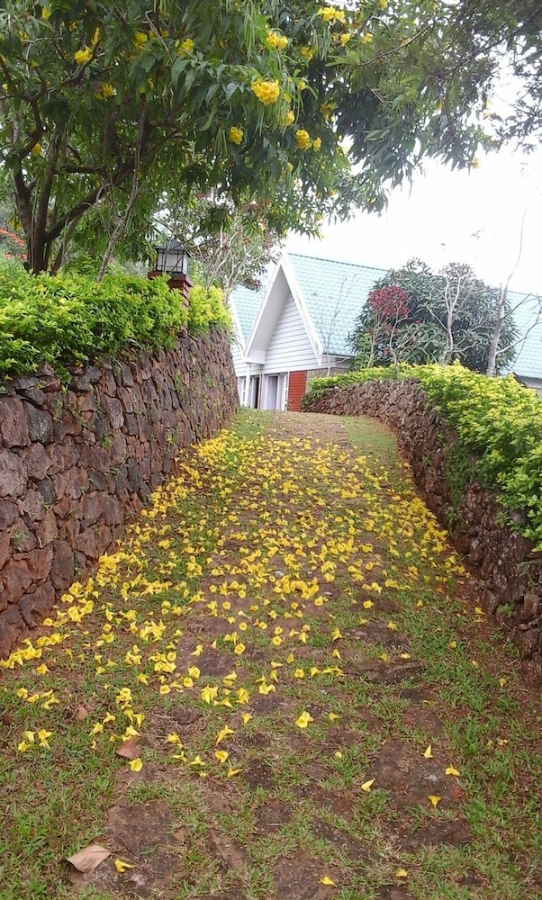 Ambady Estate 25/42