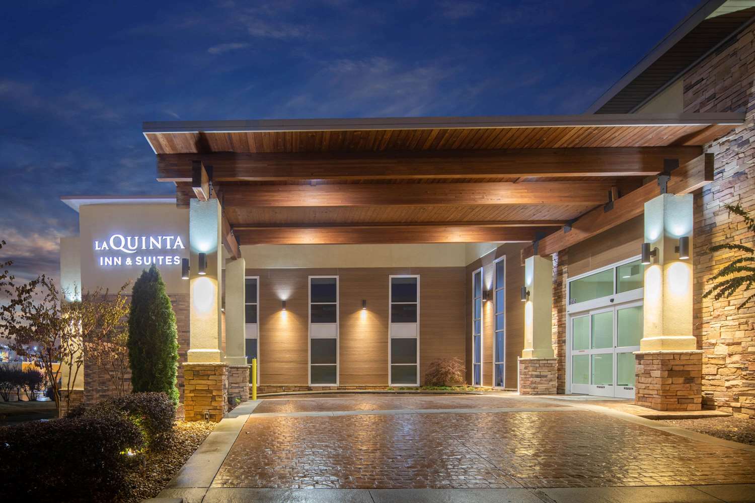 La Quinta Inn & Suites by Wyndham Chattanooga - East Ridge 4/24