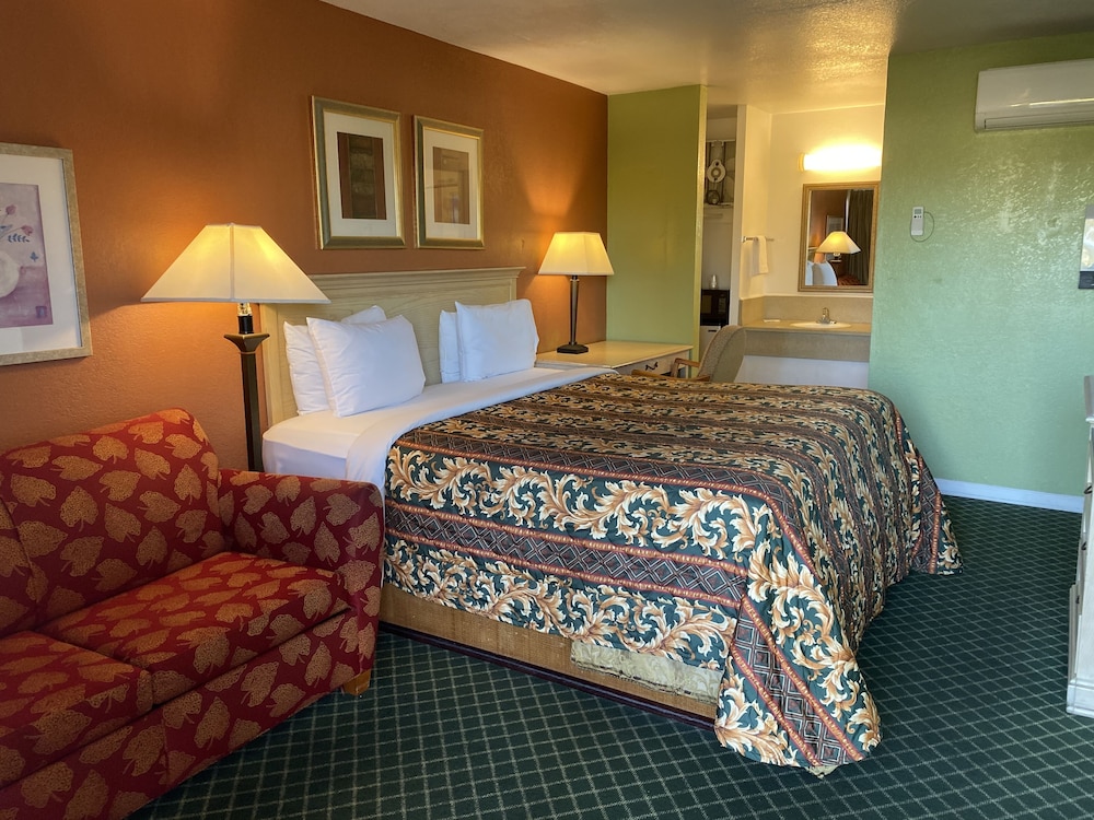 Fireside Inn Santa Cruz 29/63