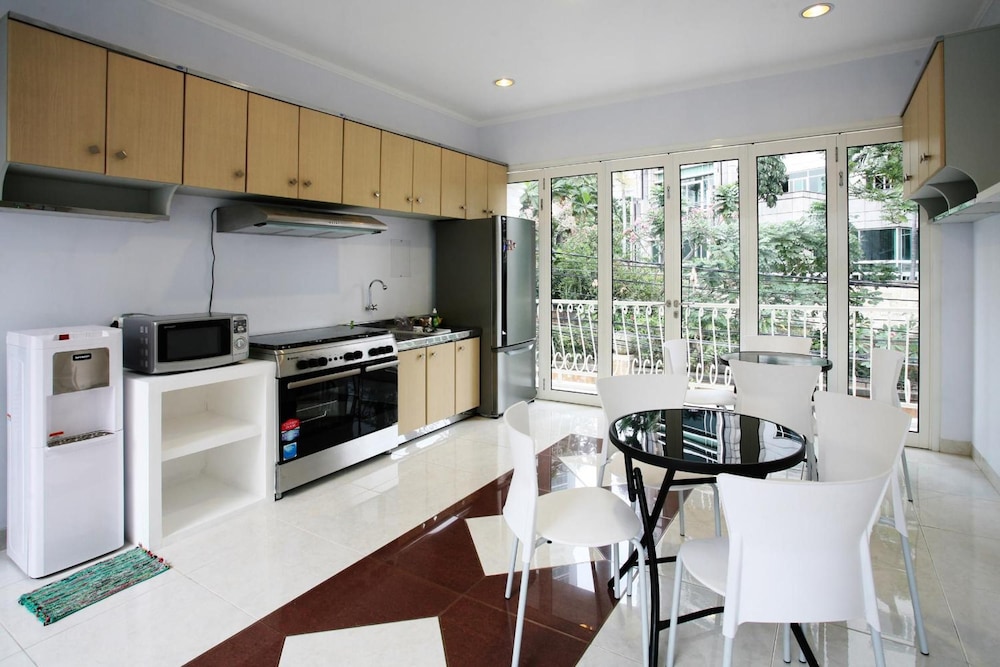 Sun Rise House 34/41