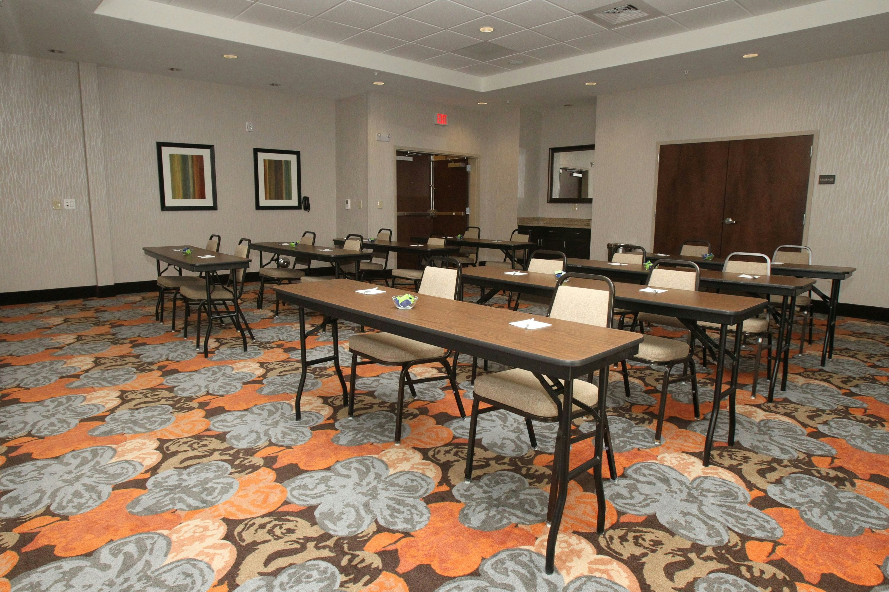 Hampton Inn Suites Seneca Clemson Area Sc 63/74
