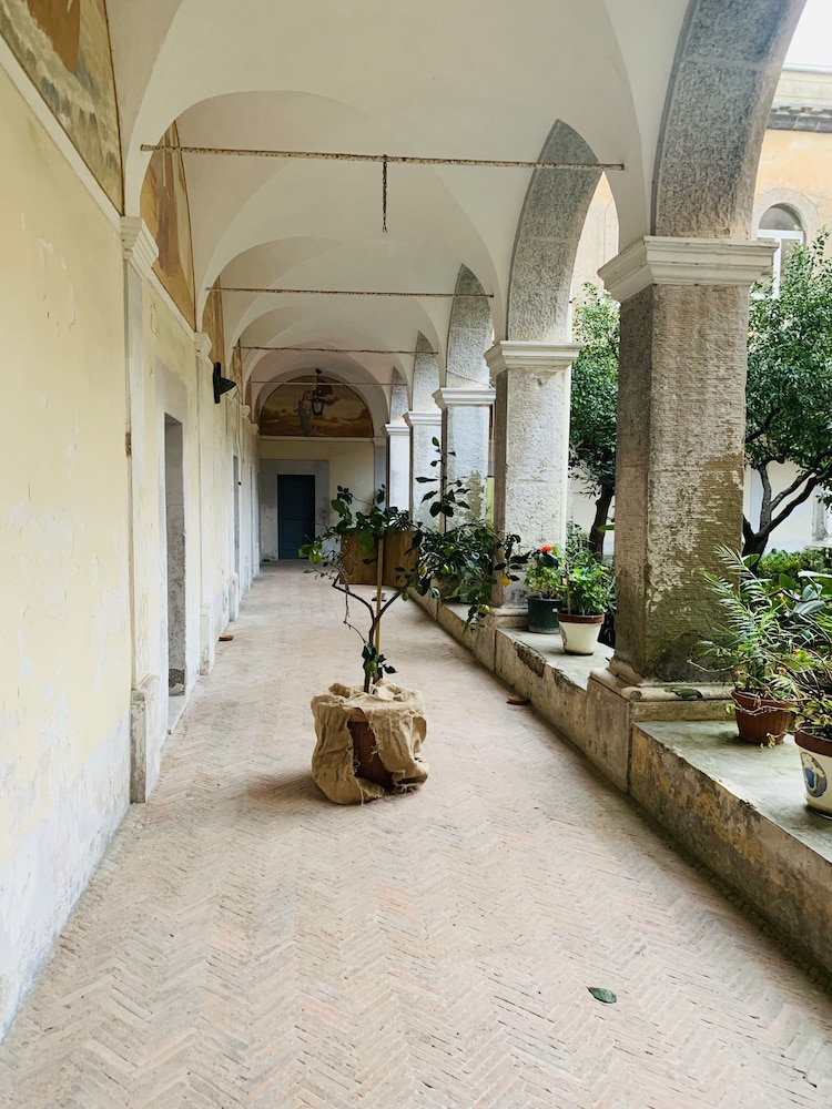 Relais Il Chiostro 55/60