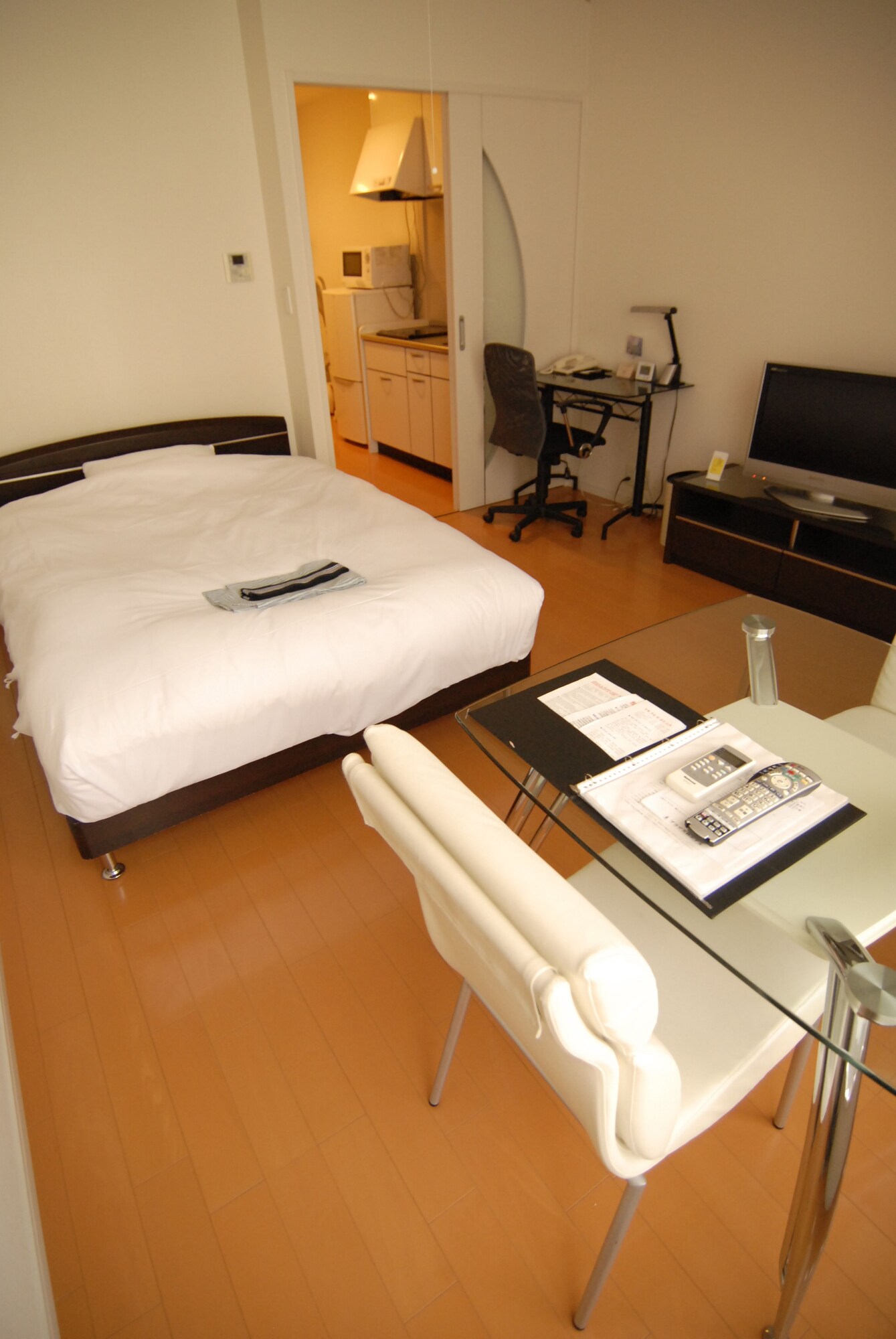 STANDARD, DOUBLE BED