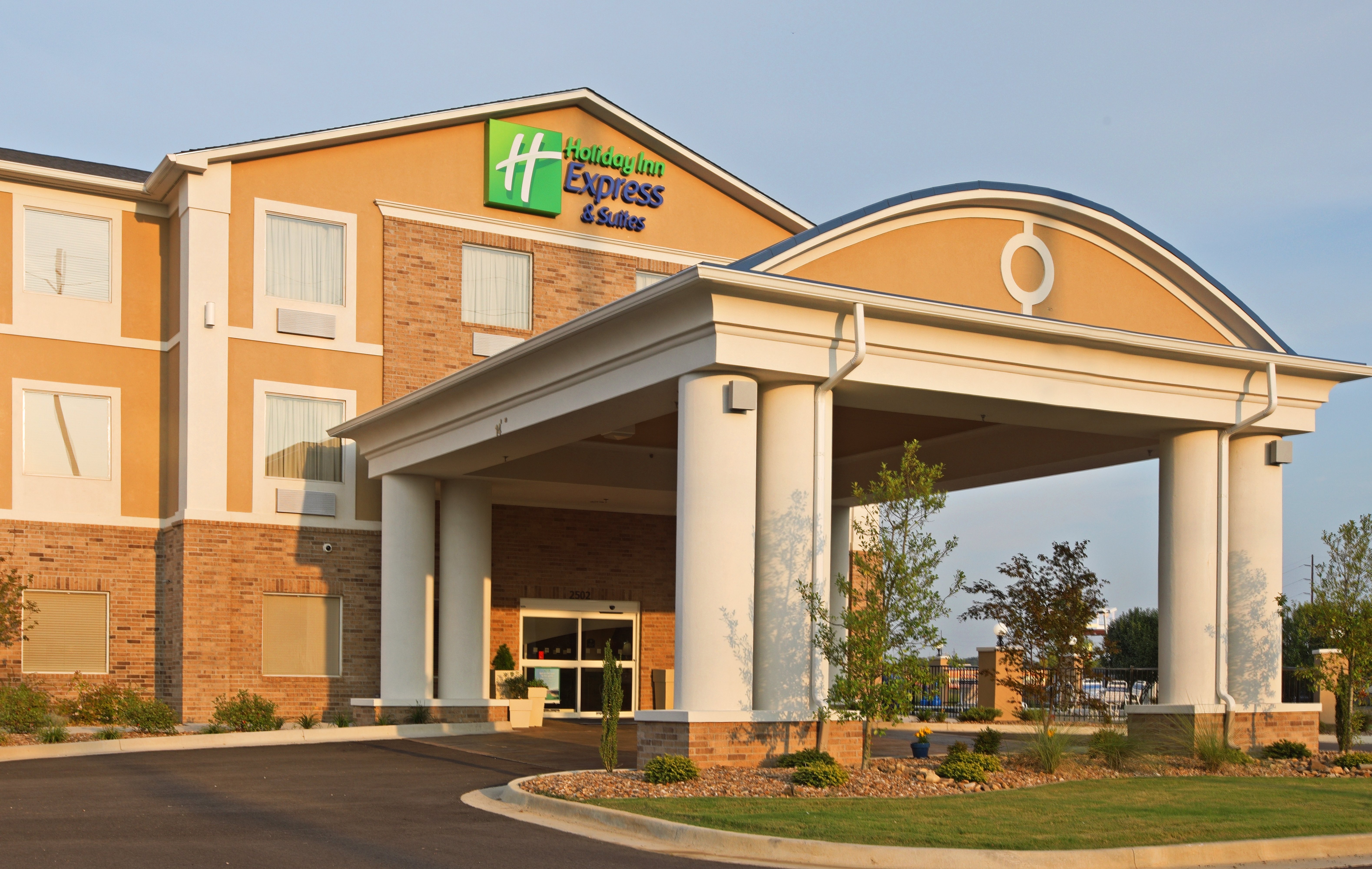 Holiday Inn Express Hotel Suites Clarksville 59/61