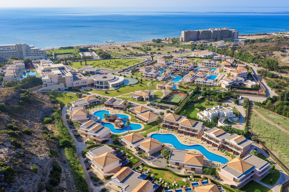 La Marquise Luxury Resort Complex 5/71