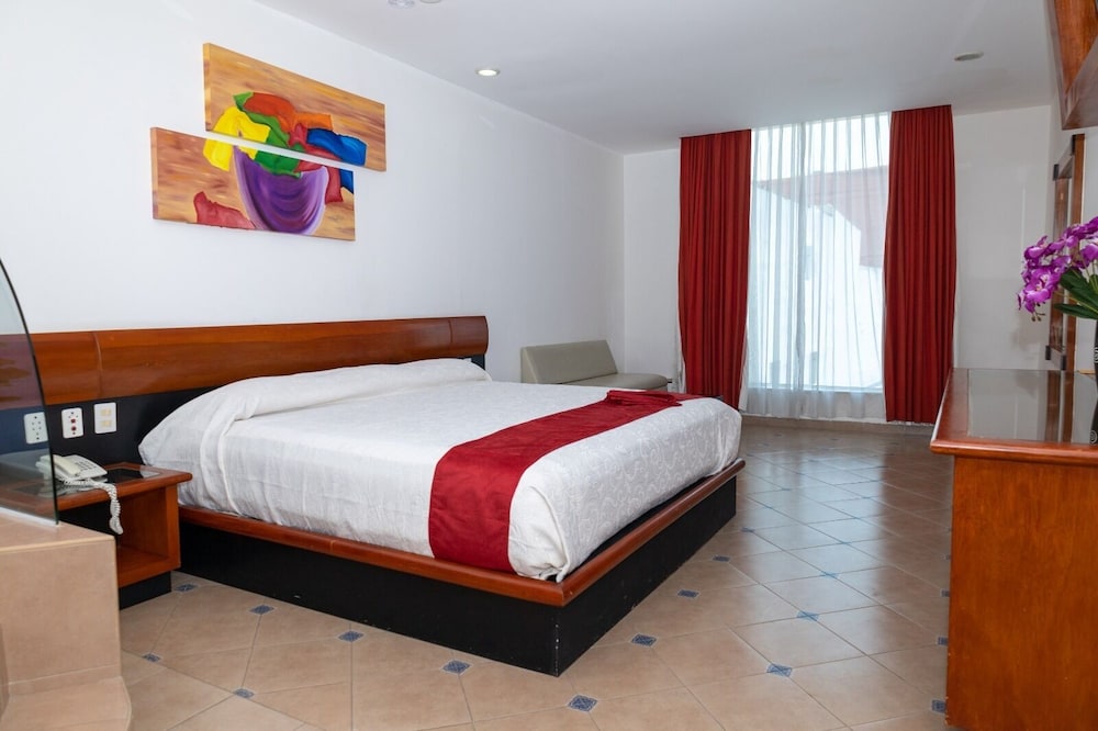 Standard, King Bed