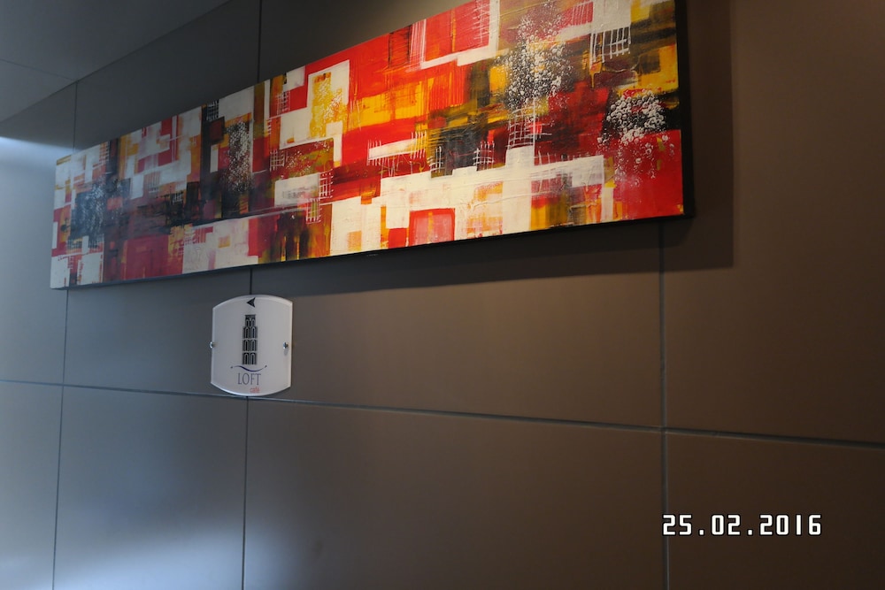 Pattaya Loft Hotel 8/55