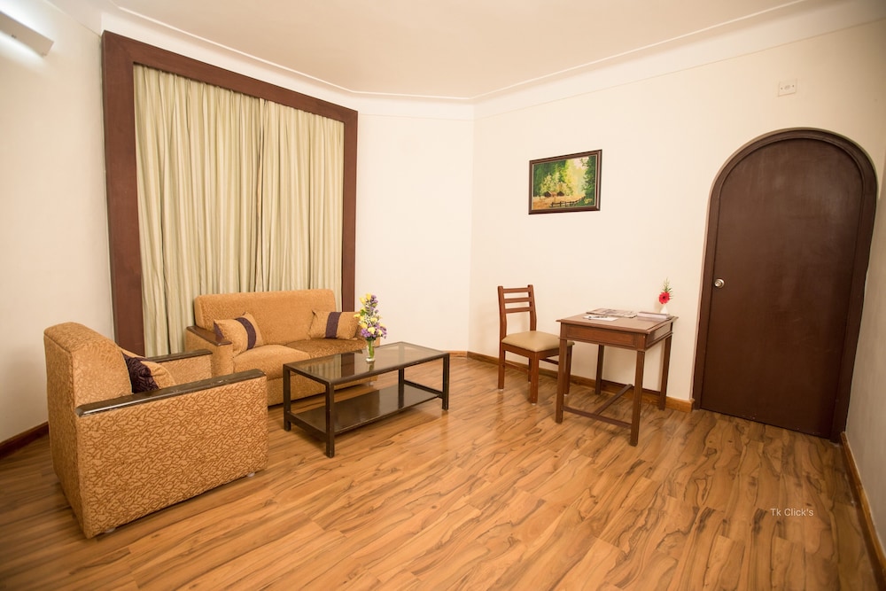 Hotel Kodai International 16/38