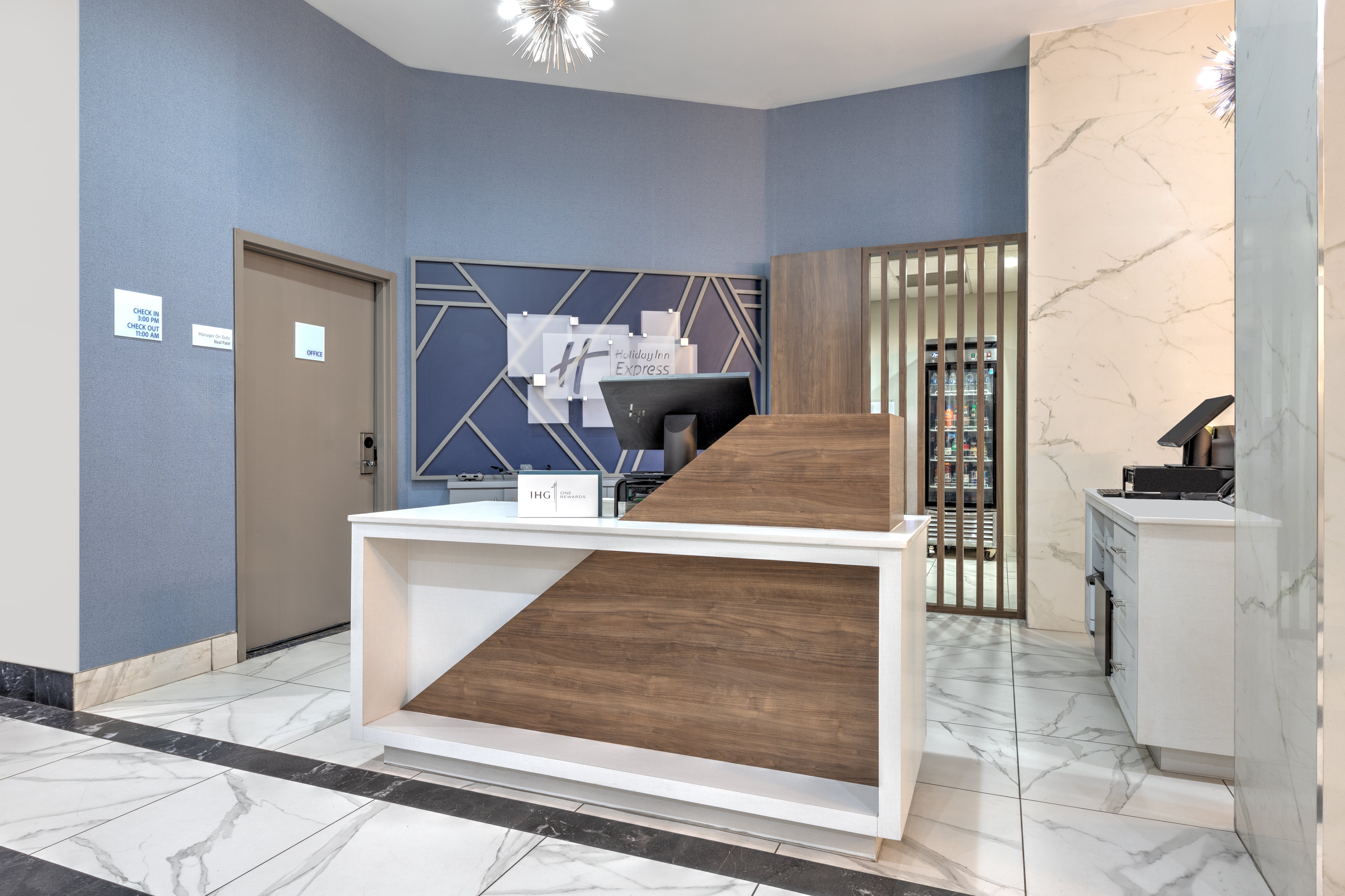 Holiday Inn Express - Dallas Downtown, an IHG Hotel 10/73