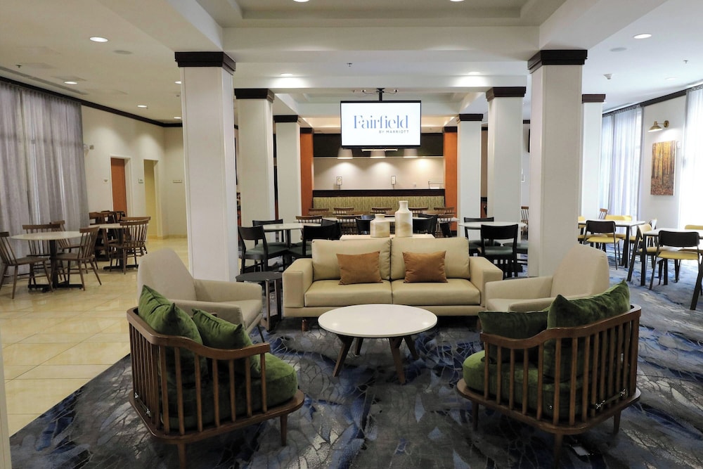 Fairfield Inn Suites San Antonio Downtown Alamo Plaza 35/50