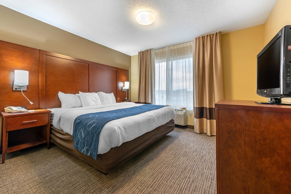 Comfort Suites Findlay I-75 near Sports Complex 12/31