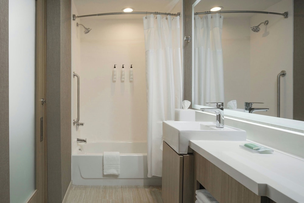 SpringHill Suites by Marriott Lexington Frankfort 21/23