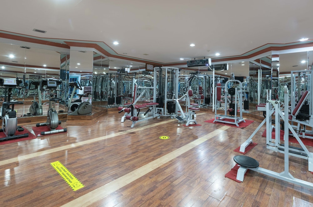 Armas Kaplan Paradise Hotel 32/63