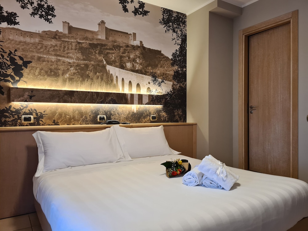 غرفة سوبيريور بسرير كوين، Hotel Cladan 5/10