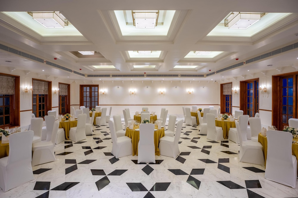 Radisson Resort Mount Abu 30/40