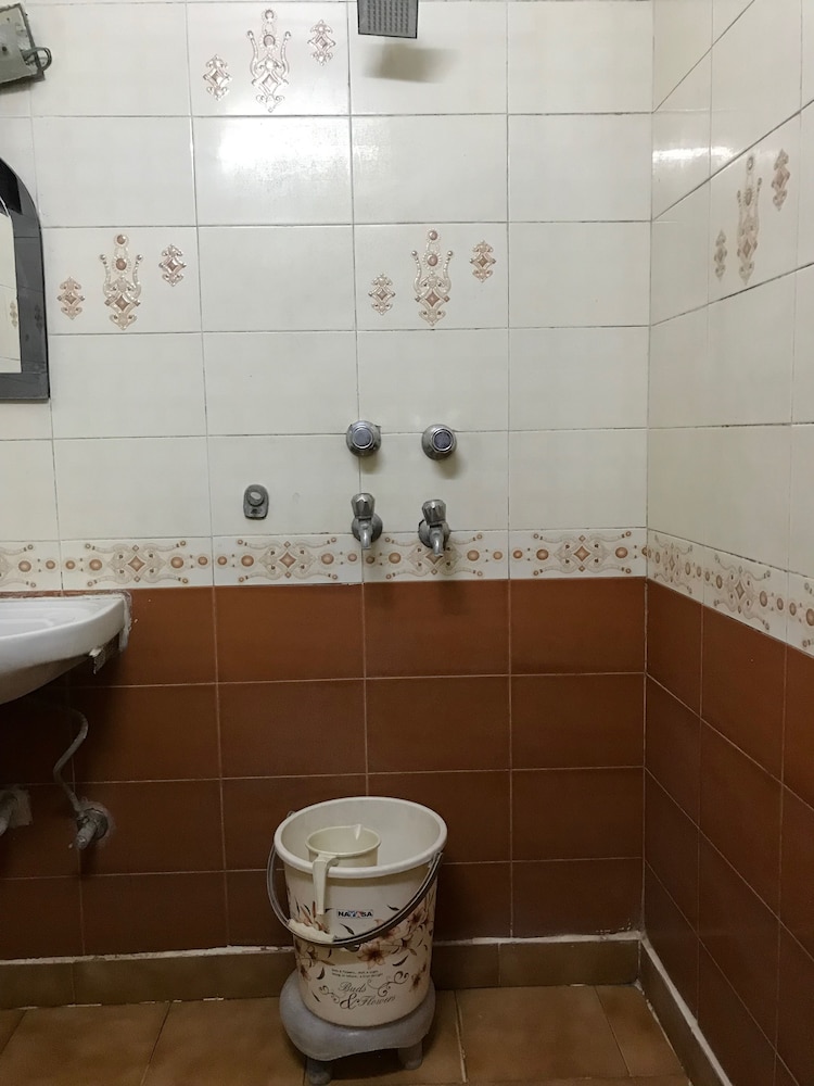 Hotel Star Palace Paharganj 54/63
