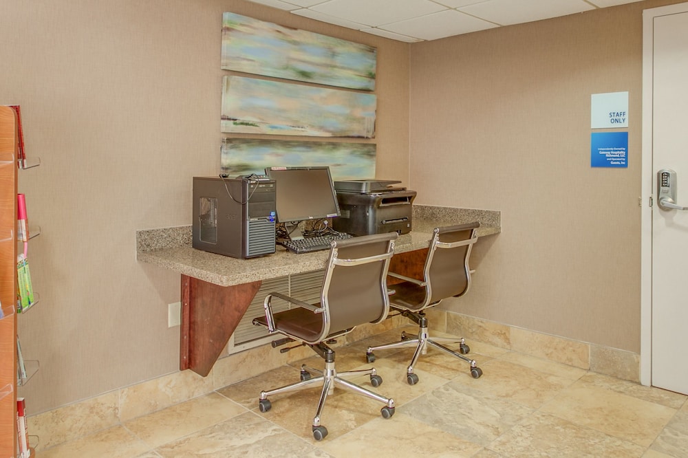 Holiday Inn Express Richmond Midlothian Turnpike 45/51