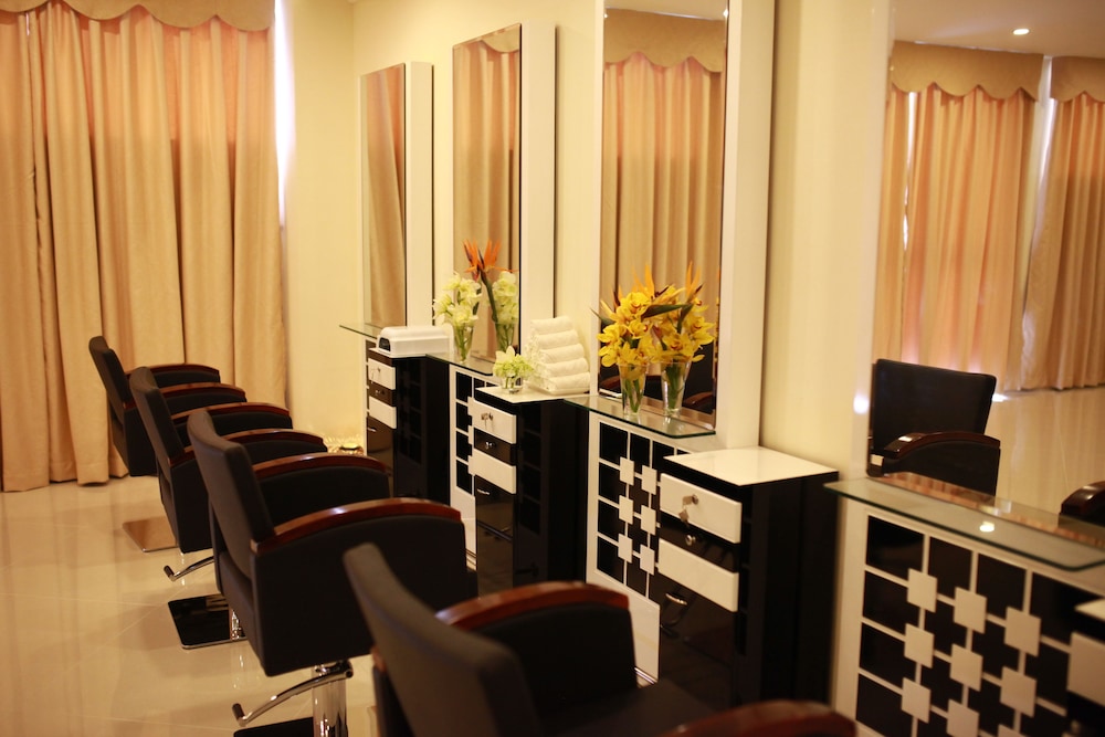 Thuy Hoang Nguyen Hotel Resort & Spa 60/75
