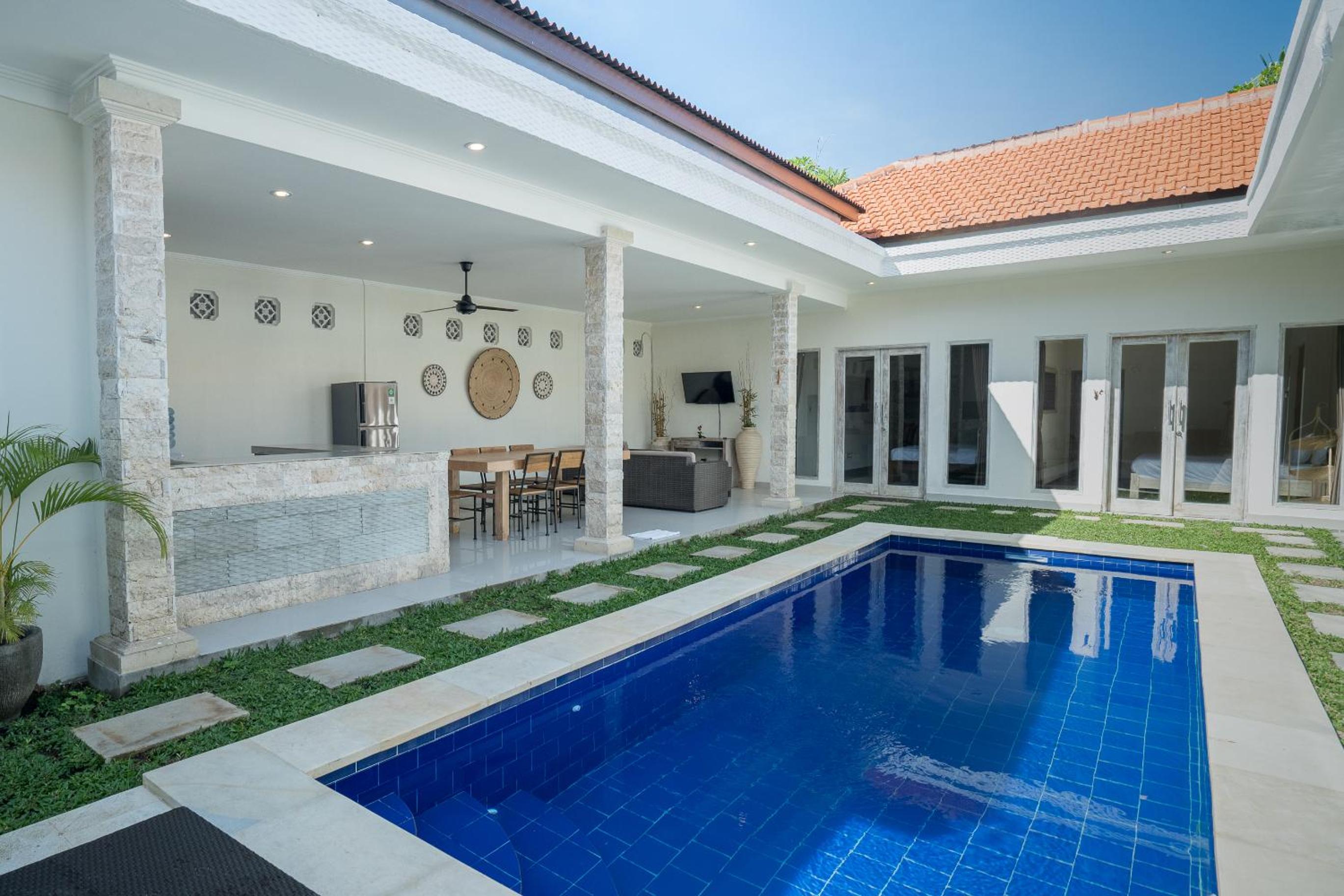 The Catur Villa 27/50