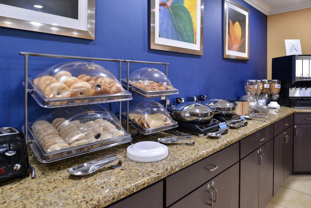Fairfield Inn Suites By Marriott Gulfport 22/54
