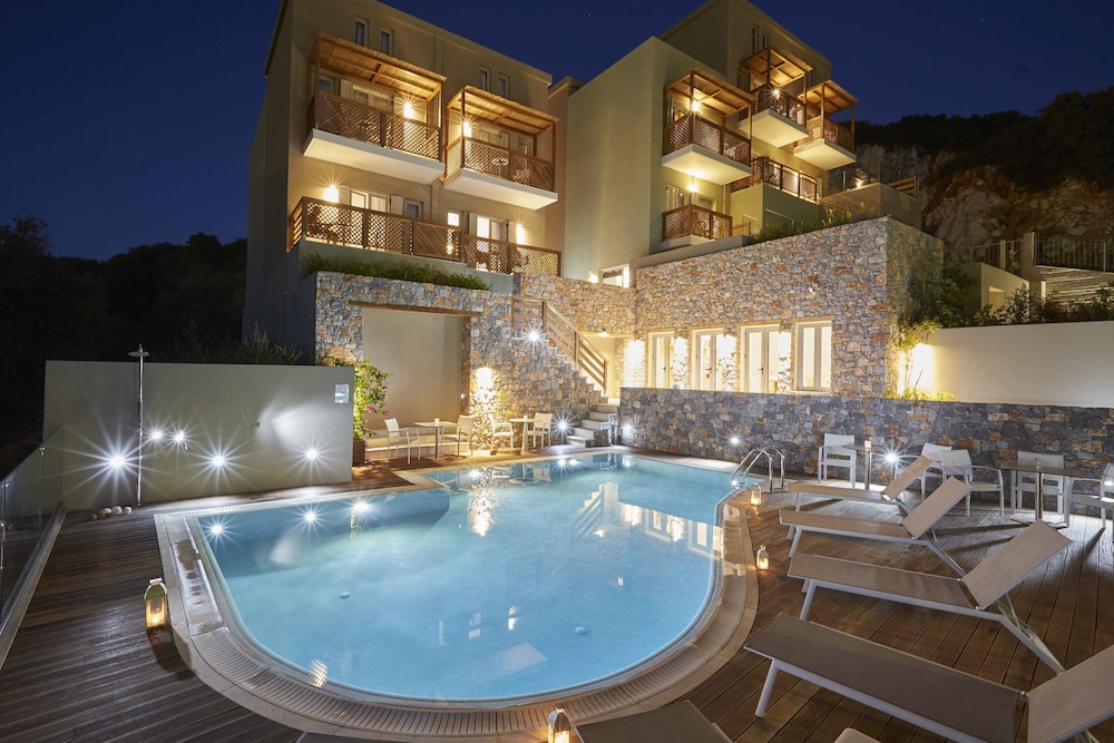 Mystery Skiathos Luxury Residence 3/61