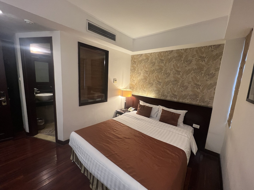 TK123 Hanoi Hotel 6/88