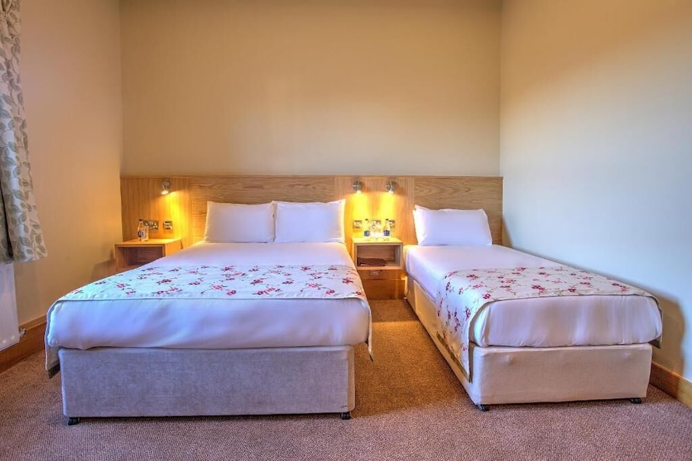 The Lucan Spa Hotel 6/65