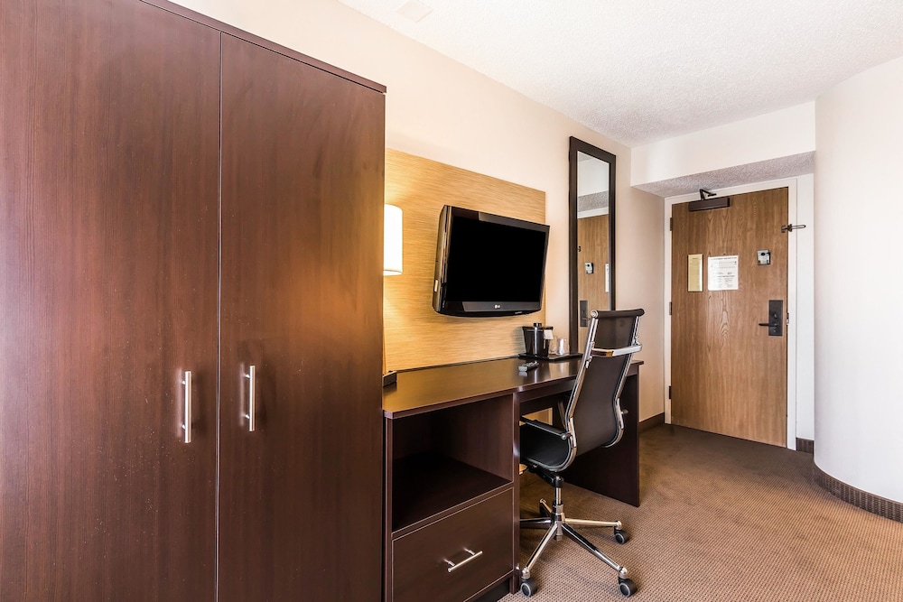 Sleep Inn Springfield South I60 near Medical District 36/40