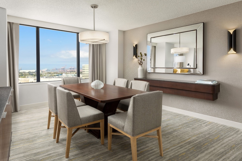 Westin Long Beach 25/52