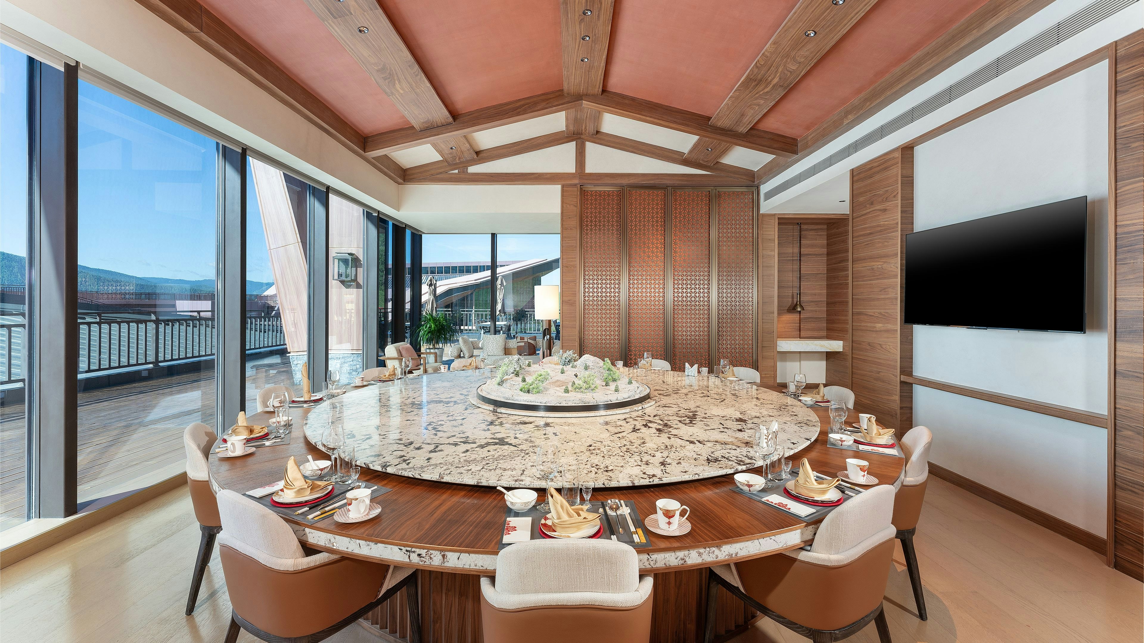 Holiday Inn Resort Kanas Hemu 40/50